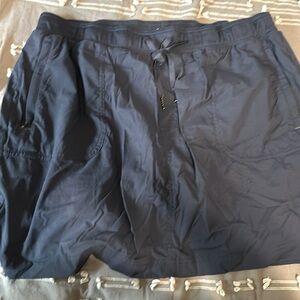 LL Bean navy skort size XL